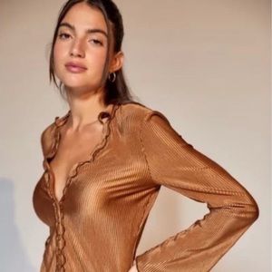 UO Lille Plisse Blouse